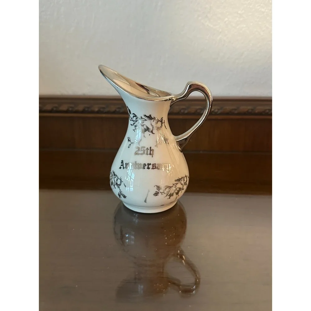 Vintage 25th Anniversary Platinum 23 karat Porcelain‎ Pitcher Shape Bud Vase